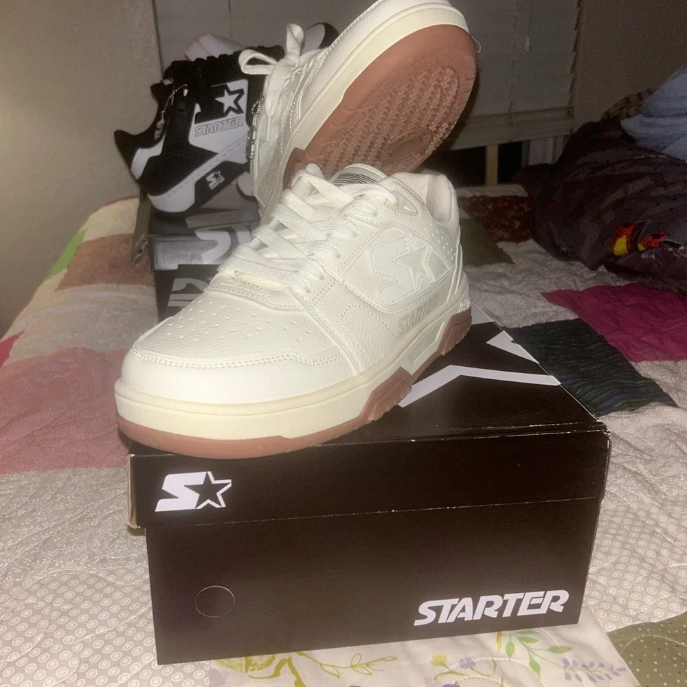 STARTER White/Brown/Tan Sneakers Athletic Low-Top - Picture 2 of 2